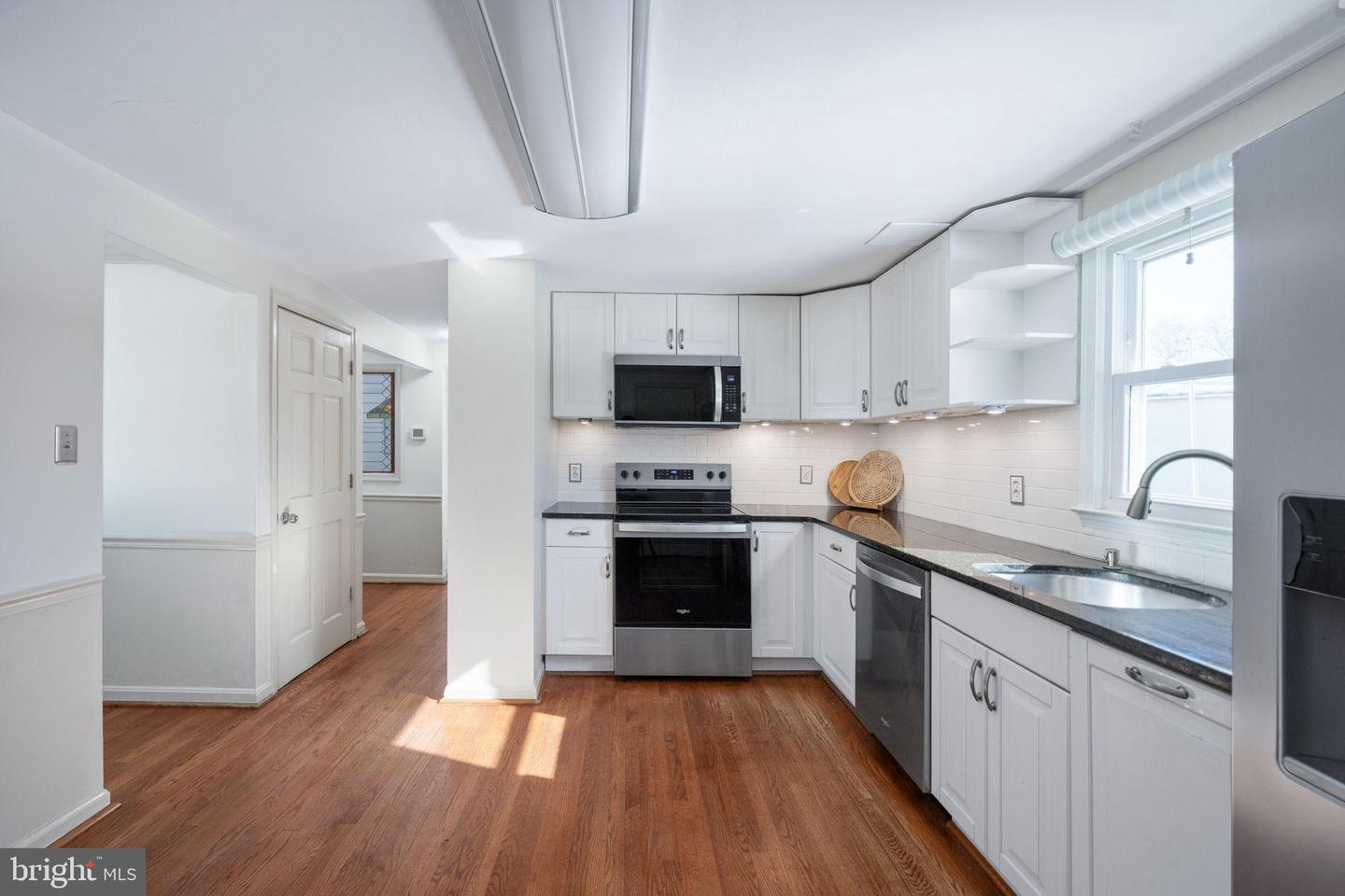 1114 BRADFIELD DR SW, LEESBURG, Virginia 20175, 4 Bedrooms Bedrooms, 14 Rooms Rooms,2 BathroomsBathrooms,Residential,For sale,1114 BRADFIELD DR SW,VALO2115158 MLS # VALO2115158