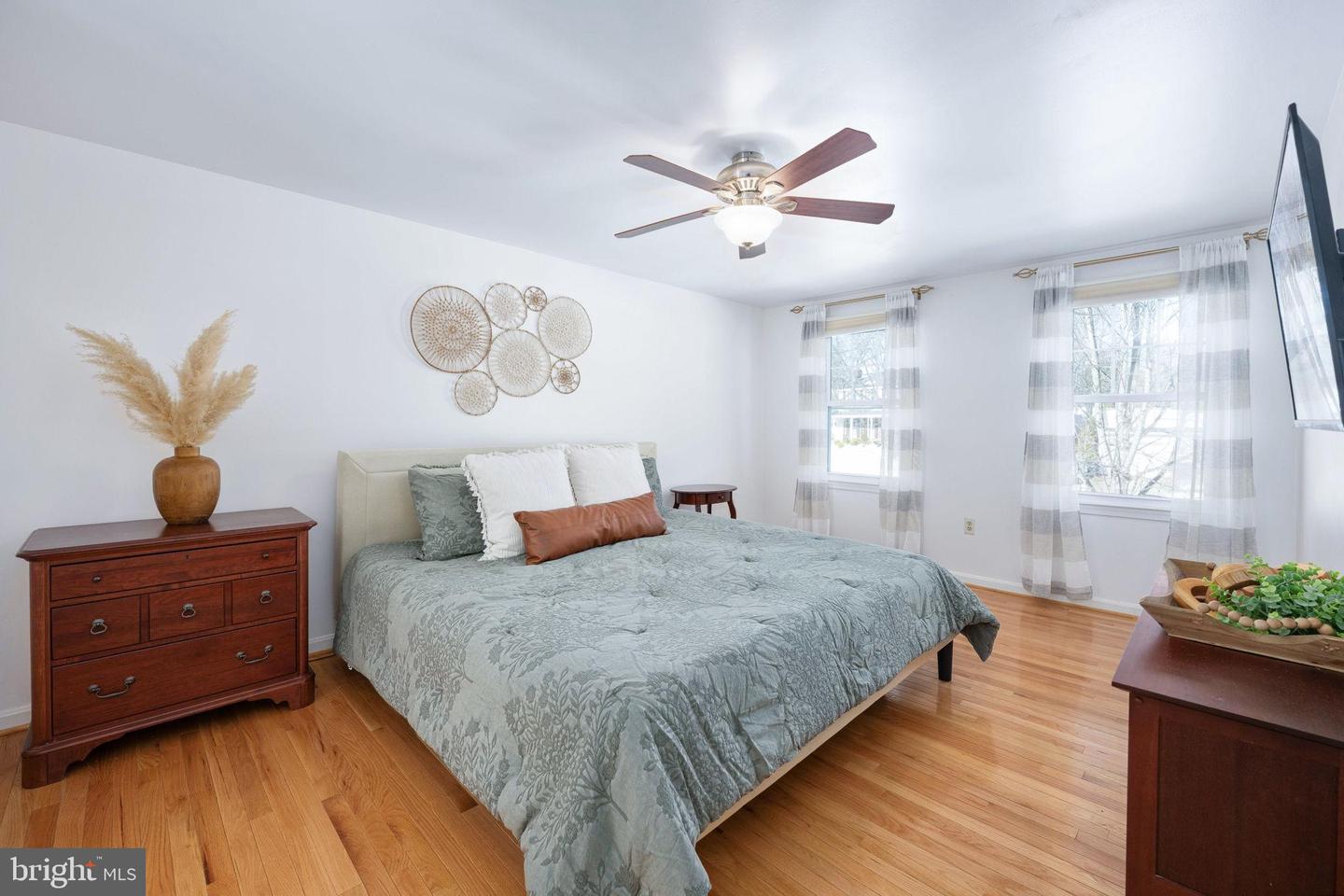 1114 BRADFIELD DR SW, LEESBURG, Virginia 20175, 4 Bedrooms Bedrooms, 14 Rooms Rooms,2 BathroomsBathrooms,Residential,For sale,1114 BRADFIELD DR SW,VALO2115158 MLS # VALO2115158