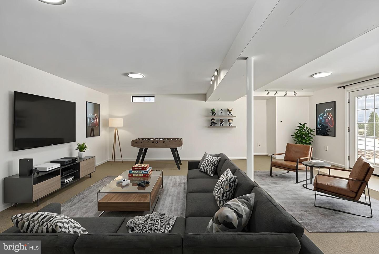 1114 BRADFIELD DR SW, LEESBURG, Virginia 20175, 4 Bedrooms Bedrooms, 14 Rooms Rooms,2 BathroomsBathrooms,Residential,For sale,1114 BRADFIELD DR SW,VALO2115158 MLS # VALO2115158