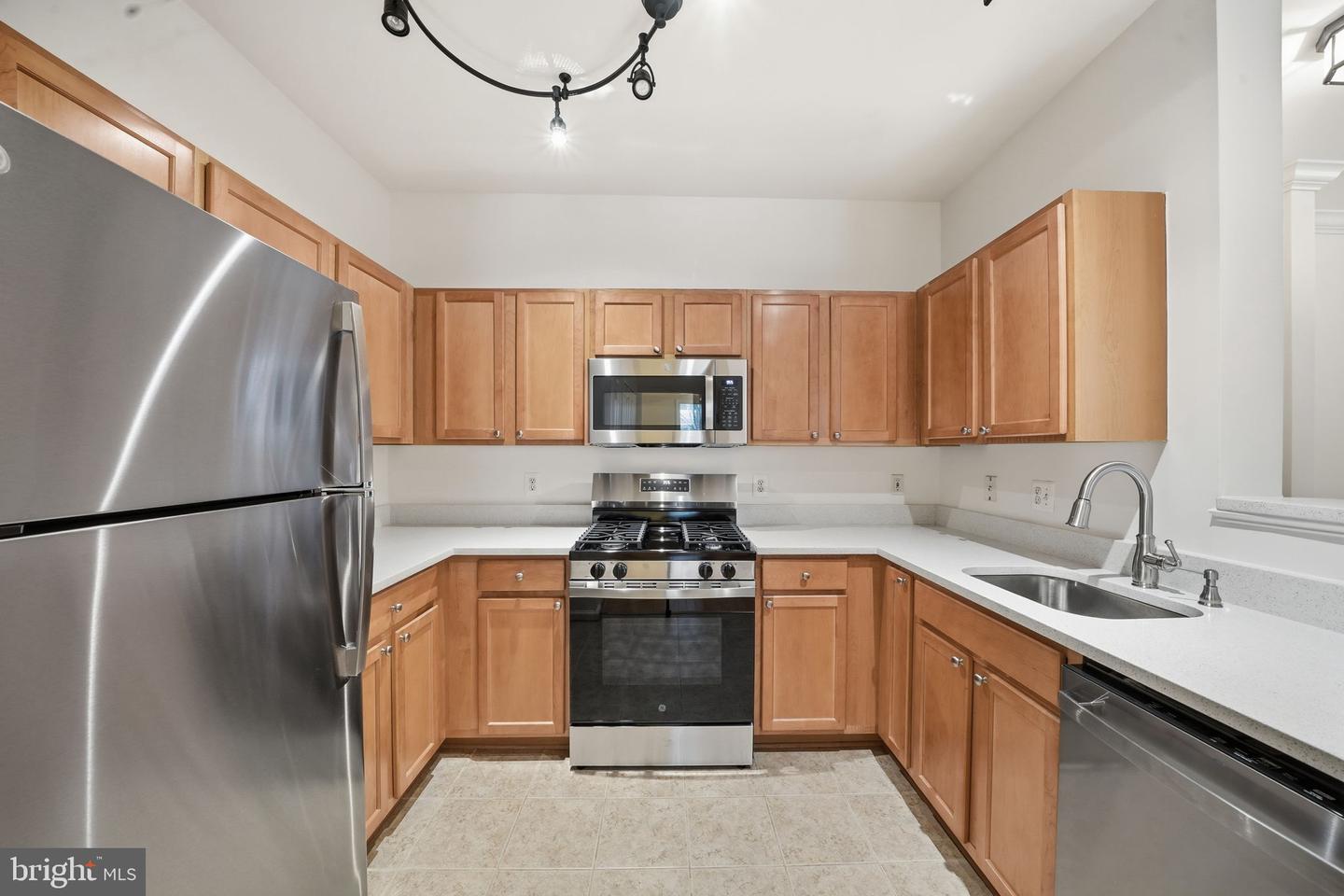 12000 MARKET ST #162, RESTON, Virginia 20190, ,Residential,For sale,12000 MARKET ST #162,VAFX2288896 MLS # VAFX2288896