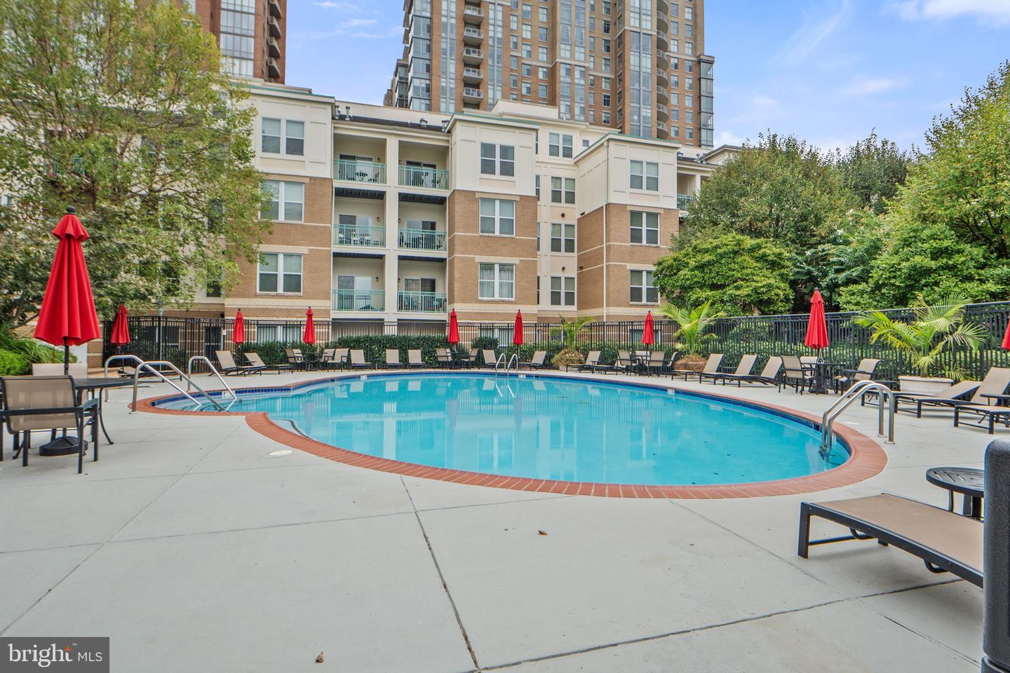 12000 MARKET ST #162, RESTON, Virginia 20190, ,Residential,For sale,12000 MARKET ST #162,VAFX2288896 MLS # VAFX2288896