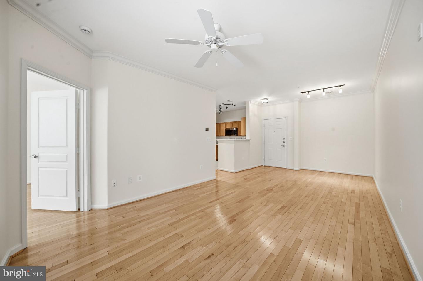 12000 MARKET ST #162, RESTON, Virginia 20190, ,Residential,For sale,12000 MARKET ST #162,VAFX2288896 MLS # VAFX2288896