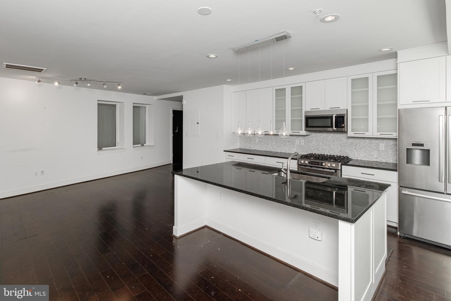 2360 CHAMPLAIN ST NW #B-2, WASHINGTON, District Of Columbia 20009, 1 Bedroom Bedrooms, ,1 BathroomBathrooms,Residential,For sale,2360 CHAMPLAIN ST NW #B-2,DCDC2244694 MLS # DCDC2244694 2360 CHAMPLAIN ST NW #B-2, WASHINGTON, District Of Columbia 20009, 1 Bedroom Bedrooms, ,1 BathroomBathrooms,Residential,For sale,2360 CHAMPLAIN ST NW #B-2,DCDC2244694 MLS # DCDC2244694