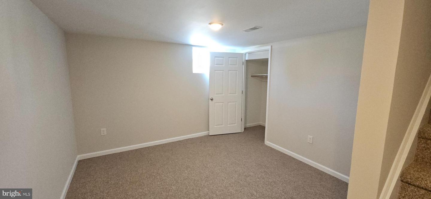 232 MYRTLE AVE, WINCHESTER, Virginia 22601, 4 Bedrooms Bedrooms, 10 Rooms Rooms,2 BathroomsBathrooms,Residential,For sale,232 MYRTLE AVE,VAWI2009914 MLS # VAWI2009914