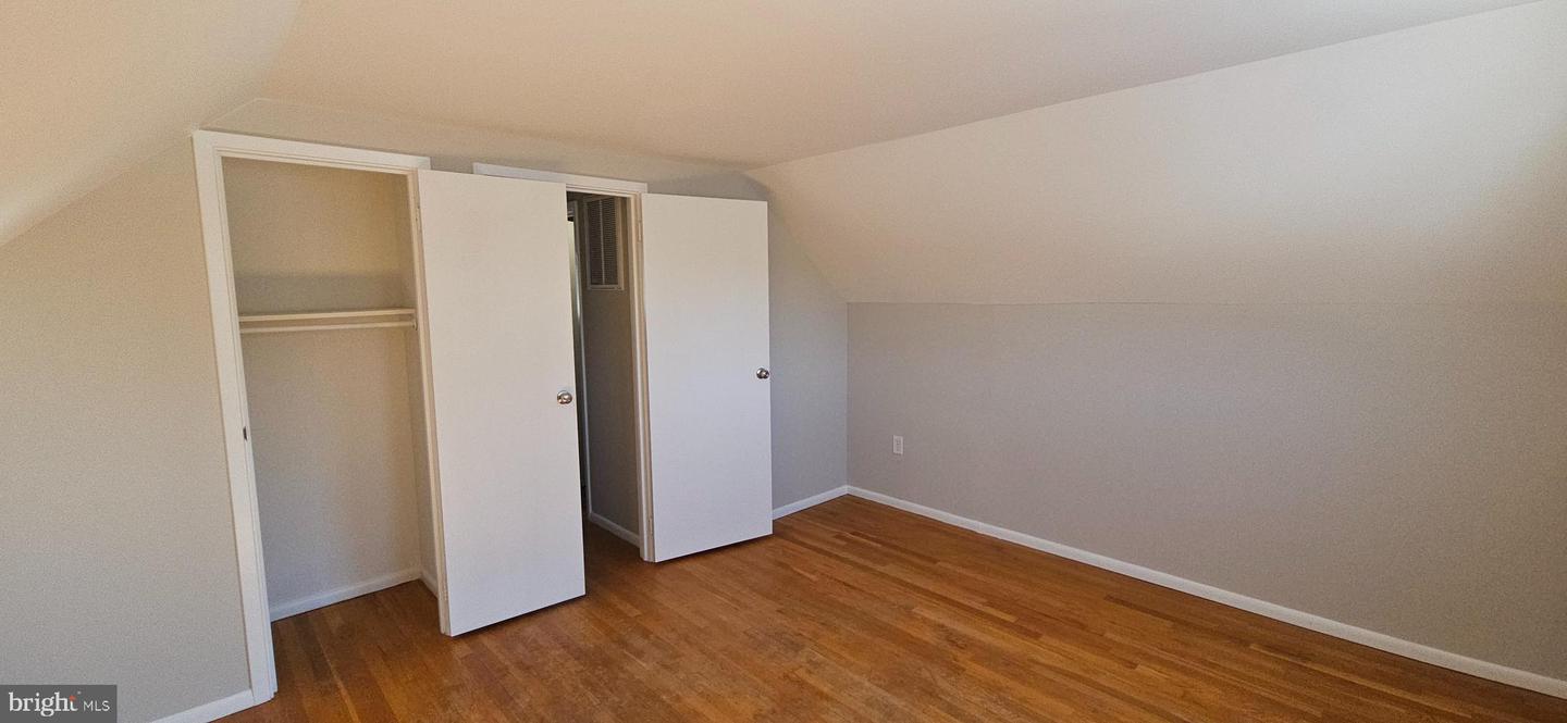 232 MYRTLE AVE, WINCHESTER, Virginia 22601, 4 Bedrooms Bedrooms, 10 Rooms Rooms,2 BathroomsBathrooms,Residential,For sale,232 MYRTLE AVE,VAWI2009914 MLS # VAWI2009914