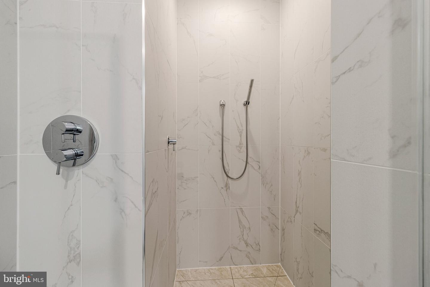 3217 WARDER ST NW #1, WASHINGTON, District Of Columbia 20010, 2 Bedrooms Bedrooms, ,2 BathroomsBathrooms,Residential,For sale,3217 WARDER ST NW #1,DCDC2244972 MLS # DCDC2244972