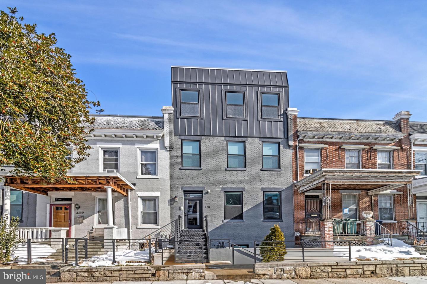 3217 WARDER ST NW #1, WASHINGTON, District Of Columbia 20010, 2 Bedrooms Bedrooms, ,2 BathroomsBathrooms,Residential,For sale,3217 WARDER ST NW #1,DCDC2244972 MLS # DCDC2244972