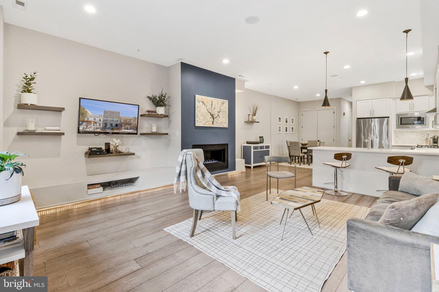 3217 WARDER ST NW #1, WASHINGTON, District Of Columbia 20010, 2 Bedrooms Bedrooms, ,2 BathroomsBathrooms,Residential,For sale,3217 WARDER ST NW #1,DCDC2244972 MLS # DCDC2244972