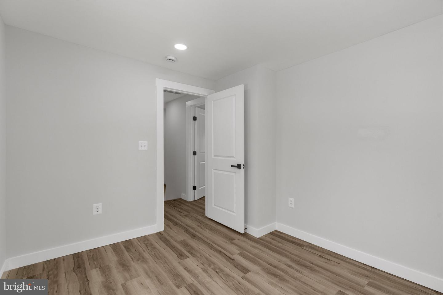 400 WIRT ST, COLONIAL BEACH, Virginia 22443, 2 Bedrooms Bedrooms, ,1 BathroomBathrooms,Residential,For sale,400 WIRT ST,VAWE2010478 MLS # VAWE2010478