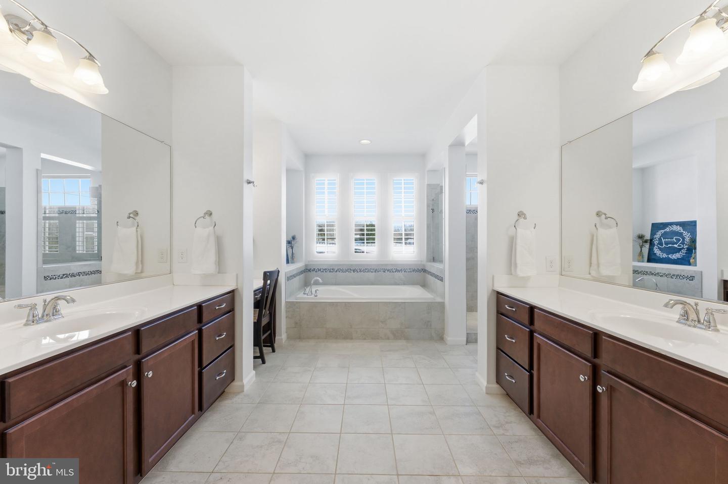 40 EDGEWATER DR, FREDERICKSBURG, Virginia 22406, 4 Bedrooms Bedrooms, ,4 BathroomsBathrooms,Residential,For sale,40 EDGEWATER DR,VAST2045854 MLS # VAST2045854 40 EDGEWATER DR, FREDERICKSBURG, Virginia 22406, 4 Bedrooms Bedrooms, ,4 BathroomsBathrooms,Residential,For sale,40 EDGEWATER DR,VAST2045854 MLS # VAST2045854