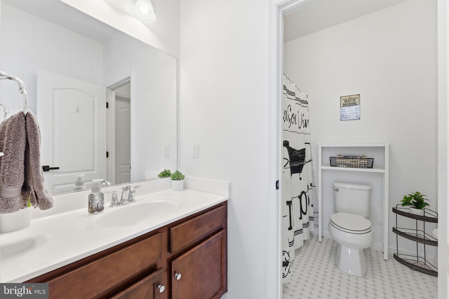 40 EDGEWATER DR, FREDERICKSBURG, Virginia 22406, 4 Bedrooms Bedrooms, ,4 BathroomsBathrooms,Residential,For sale,40 EDGEWATER DR,VAST2045854 MLS # VAST2045854 40 EDGEWATER DR, FREDERICKSBURG, Virginia 22406, 4 Bedrooms Bedrooms, ,4 BathroomsBathrooms,Residential,For sale,40 EDGEWATER DR,VAST2045854 MLS # VAST2045854