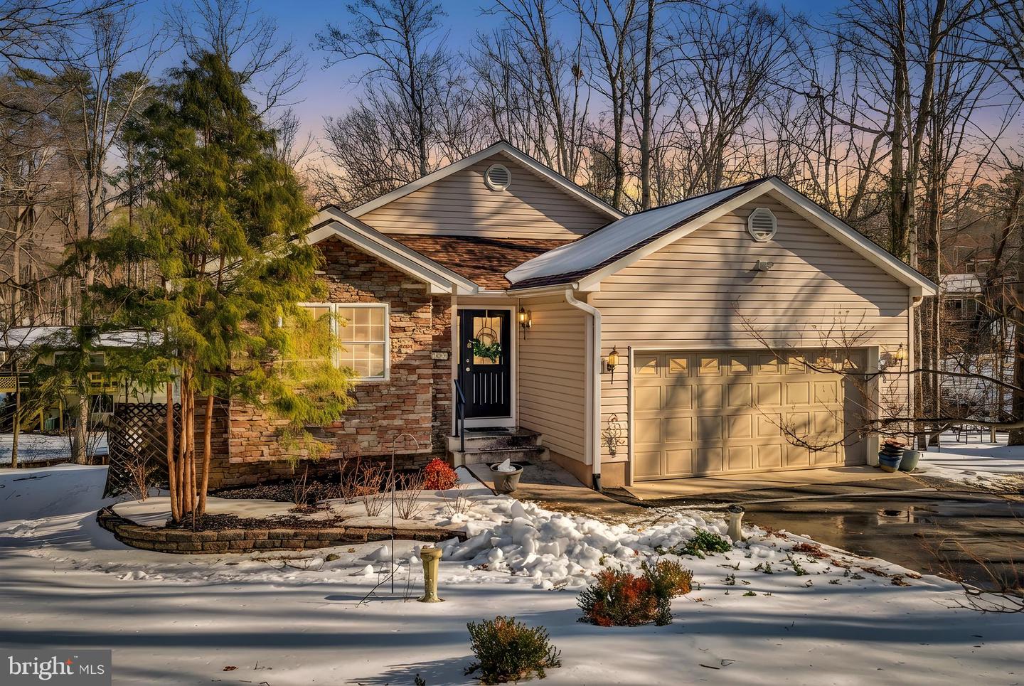 112 BIRCHSIDE CIR, LOCUST GROVE, Virginia 22508, 4 Bedrooms Bedrooms, ,3 BathroomsBathrooms,Residential,For sale,112 BIRCHSIDE CIR,VAOR2013252 MLS # VAOR2013252