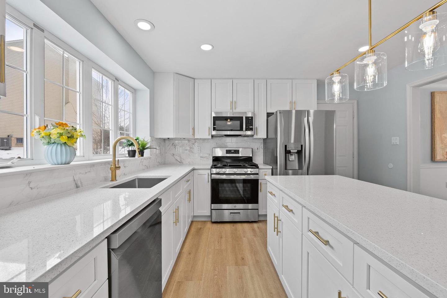 3696 WERTZ DR, WOODBRIDGE, Virginia 22193, 4 Bedrooms Bedrooms, ,3 BathroomsBathrooms,Residential,For sale,3696 WERTZ DR,VAPW2112034 MLS # VAPW2112034