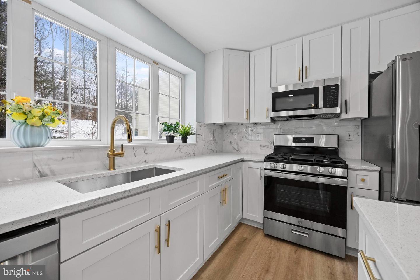 3696 WERTZ DR, WOODBRIDGE, Virginia 22193, 4 Bedrooms Bedrooms, ,3 BathroomsBathrooms,Residential,For sale,3696 WERTZ DR,VAPW2112034 MLS # VAPW2112034