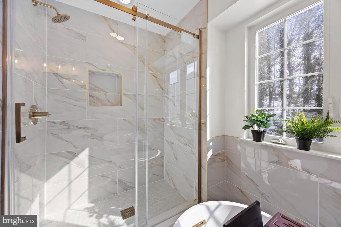 3696 WERTZ DR, WOODBRIDGE, Virginia 22193, 4 Bedrooms Bedrooms, ,3 BathroomsBathrooms,Residential,For sale,3696 WERTZ DR,VAPW2112034 MLS # VAPW2112034