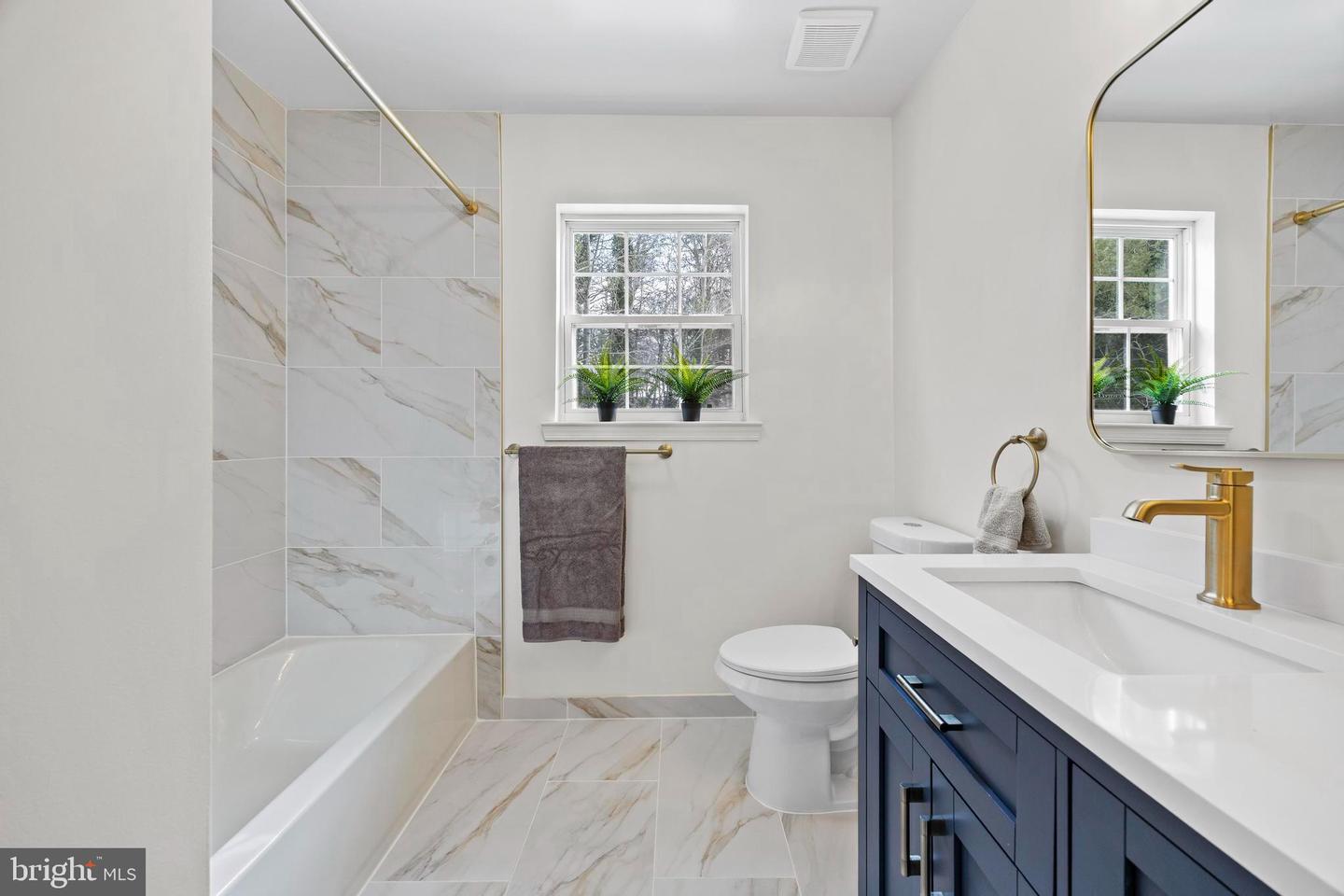 3696 WERTZ DR, WOODBRIDGE, Virginia 22193, 4 Bedrooms Bedrooms, ,3 BathroomsBathrooms,Residential,For sale,3696 WERTZ DR,VAPW2112034 MLS # VAPW2112034