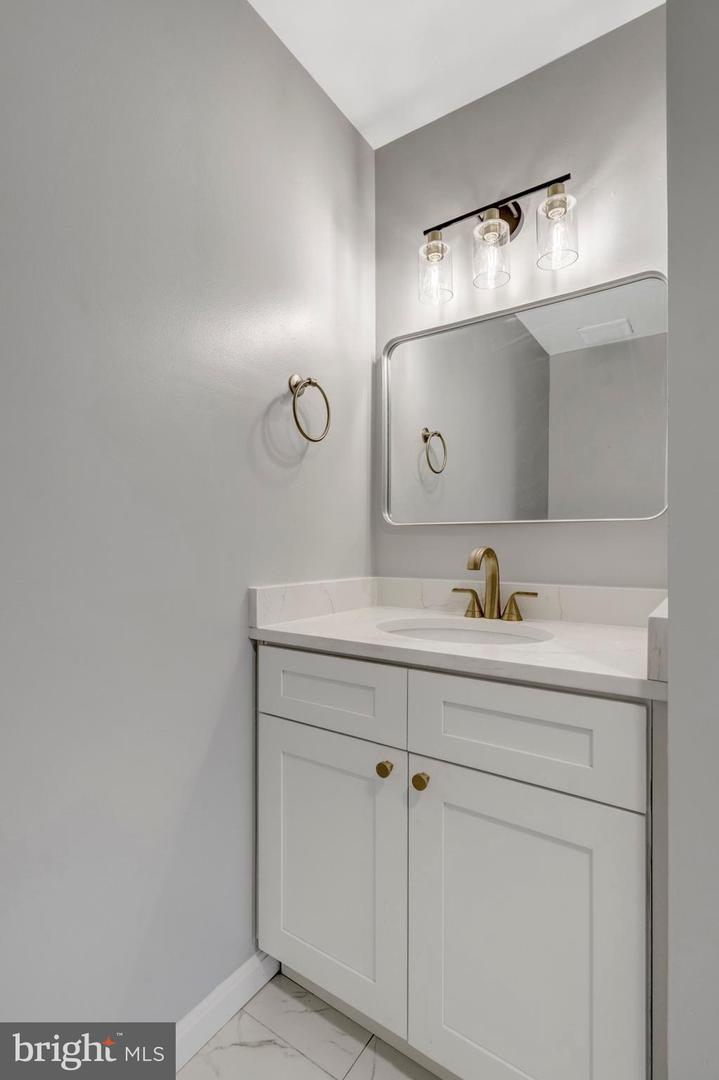 13512 APPLE BARREL CT, HERNDON, Virginia 20171, 3 Bedrooms Bedrooms, ,2 BathroomsBathrooms,Residential,For sale,13512 APPLE BARREL CT,VAFX2289558 MLS # VAFX2289558