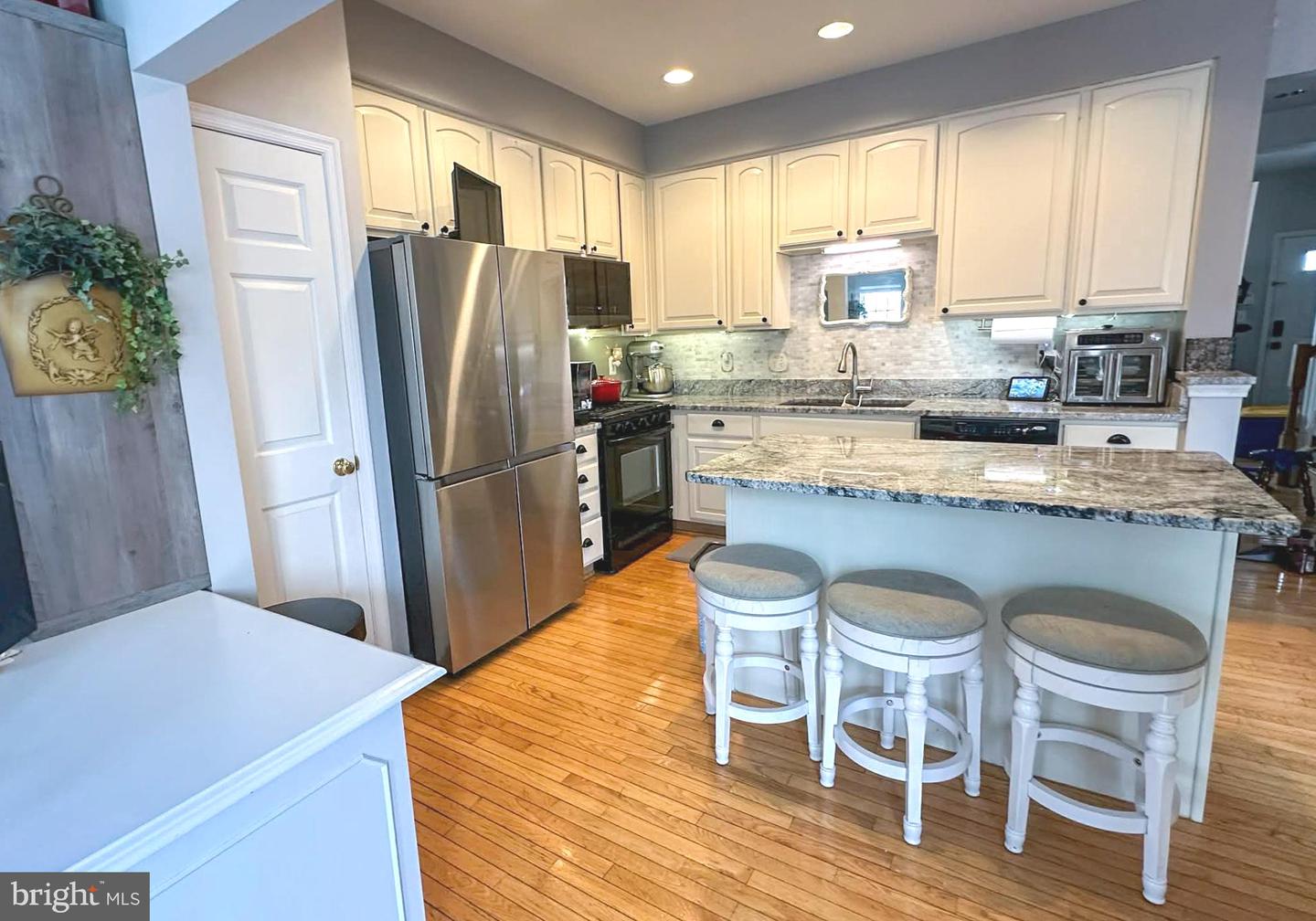 12458 HADRIANS CT, BRISTOW, Virginia 20136, 3 Bedrooms Bedrooms, ,3 BathroomsBathrooms,Residential,For sale,12458 HADRIANS CT,VAPW2112080 MLS # VAPW2112080