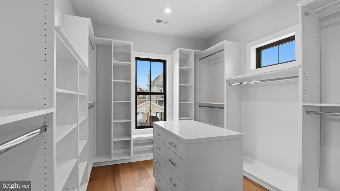 724 N CLEVELAND ST, ARLINGTON, Virginia 22201, 5 Bedrooms Bedrooms, ,4 BathroomsBathrooms,Residential,For sale,724 N CLEVELAND ST,VAAR2068632 MLS # VAAR2068632 724 N CLEVELAND ST, ARLINGTON, Virginia 22201, 5 Bedrooms Bedrooms, ,4 BathroomsBathrooms,Residential,For sale,724 N CLEVELAND ST,VAAR2068632 MLS # VAAR2068632