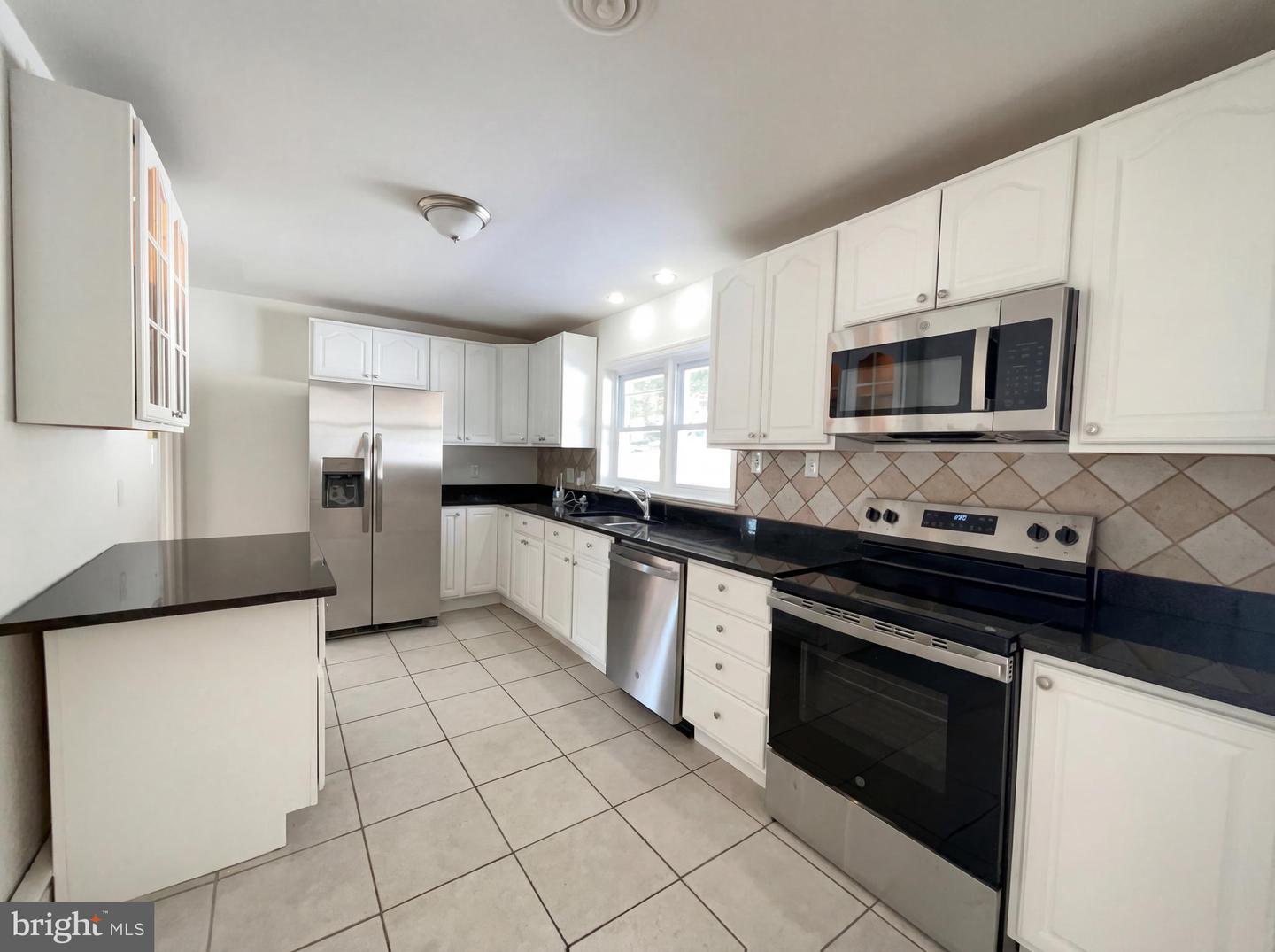 6048 OLD TELEGRAPH RD, ALEXANDRIA, Virginia 22310, 3 Bedrooms Bedrooms, ,3 BathroomsBathrooms,Residential,For sale,6048 OLD TELEGRAPH RD,VAFX2289850 MLS # VAFX2289850