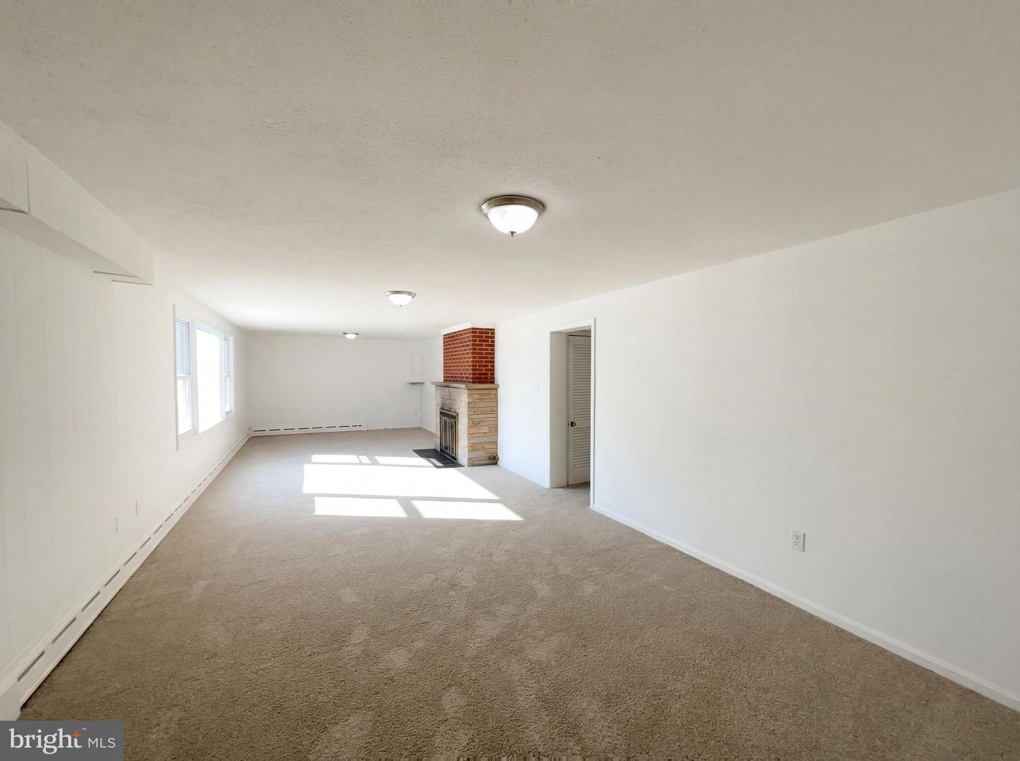 6048 OLD TELEGRAPH RD, ALEXANDRIA, Virginia 22310, 3 Bedrooms Bedrooms, ,3 BathroomsBathrooms,Residential,For sale,6048 OLD TELEGRAPH RD,VAFX2289850 MLS # VAFX2289850