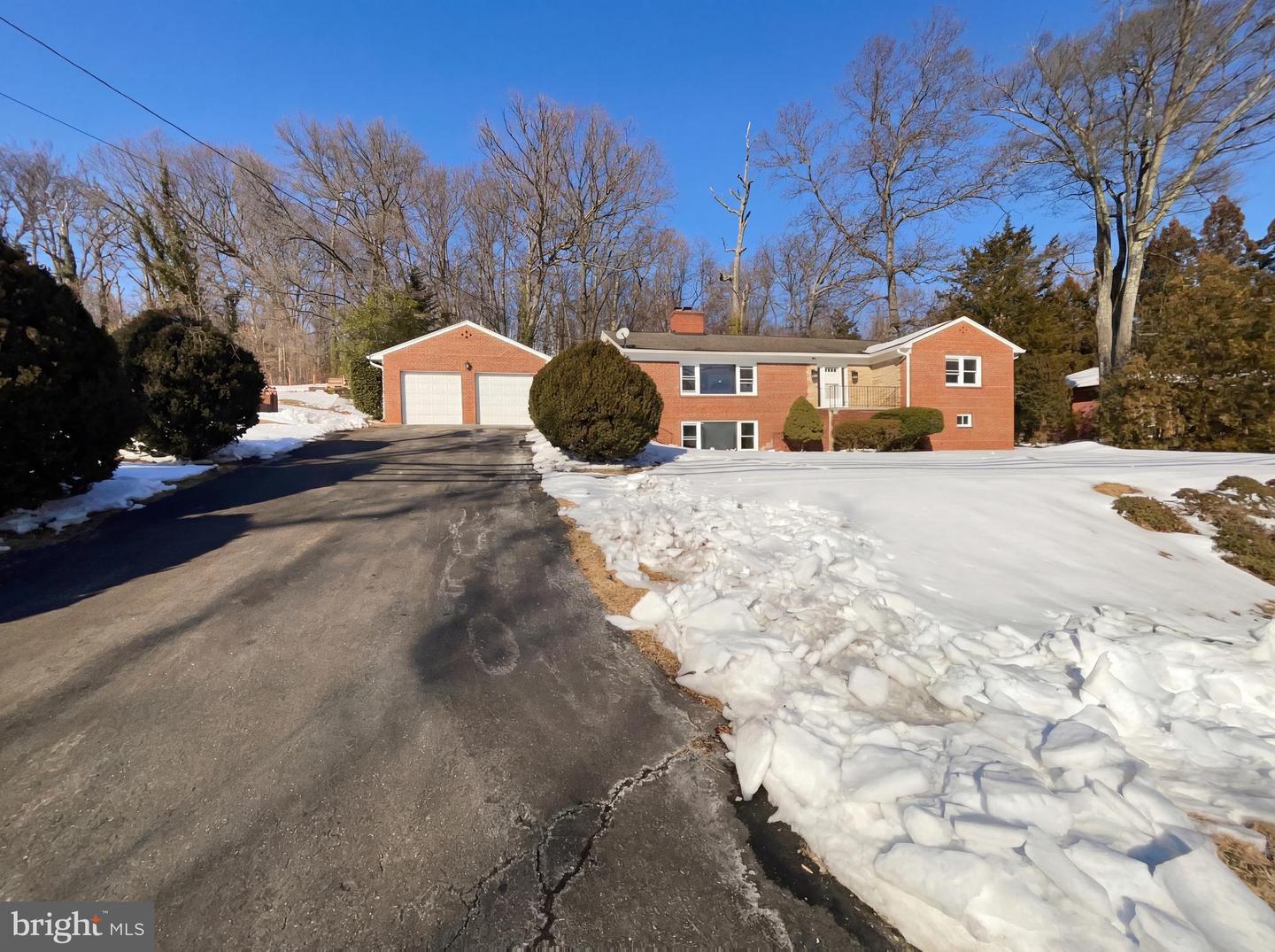 6048 OLD TELEGRAPH RD, ALEXANDRIA, Virginia 22310, 3 Bedrooms Bedrooms, ,3 BathroomsBathrooms,Residential,For sale,6048 OLD TELEGRAPH RD,VAFX2289850 MLS # VAFX2289850
