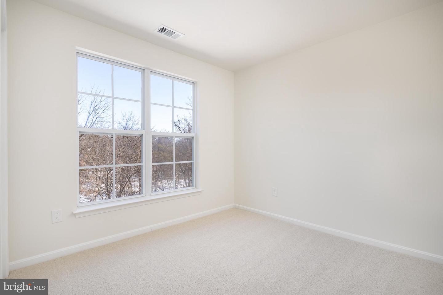 20450 COOL FERN SQUARE, ASHBURN, Virginia 20147, 3 Bedrooms Bedrooms, 15 Rooms Rooms,3 BathroomsBathrooms,Residential,For sale,20450 COOL FERN SQUARE,VALO2115514 MLS # VALO2115514