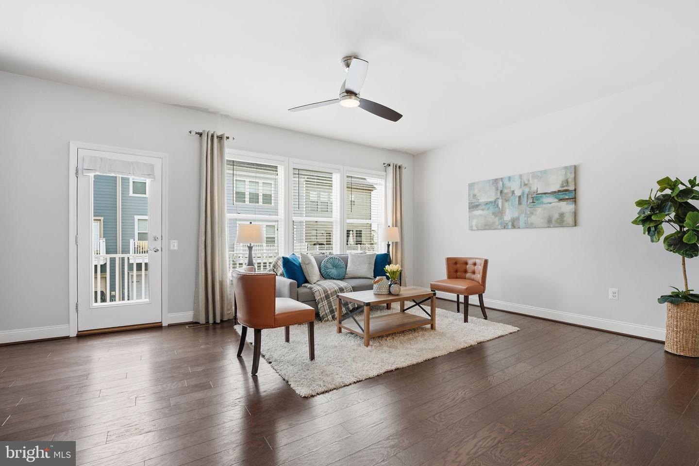 17354 REDSHANK RD, DUMFRIES, Virginia 22026, 4 Bedrooms Bedrooms, ,2 BathroomsBathrooms,Residential,For sale,17354 REDSHANK RD,VAPW2112170 MLS # VAPW2112170