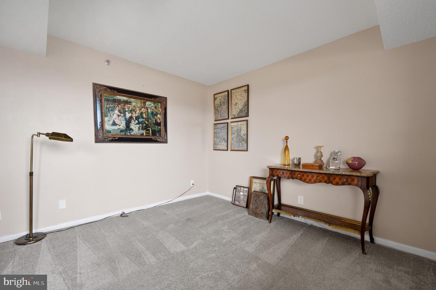 3709 S GEORGE MASON DR #406-E, FALLS CHURCH, Virginia 22041, 3 Bedrooms Bedrooms, ,2 BathroomsBathrooms,Residential,For sale,3709 S GEORGE MASON DR #406-E,VAFX2290104 MLS # VAFX2290104