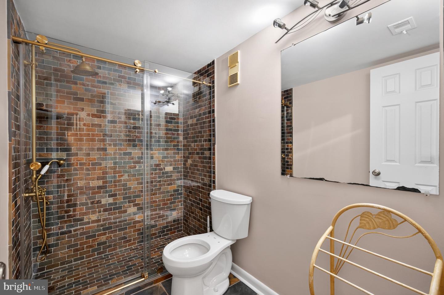 3709 S GEORGE MASON DR #406-E, FALLS CHURCH, Virginia 22041, 3 Bedrooms Bedrooms, ,2 BathroomsBathrooms,Residential,For sale,3709 S GEORGE MASON DR #406-E,VAFX2290104 MLS # VAFX2290104