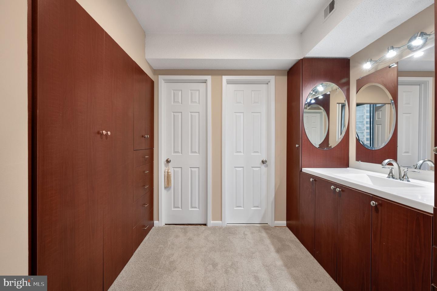 3709 S GEORGE MASON DR #406-E, FALLS CHURCH, Virginia 22041, 3 Bedrooms Bedrooms, ,2 BathroomsBathrooms,Residential,For sale,3709 S GEORGE MASON DR #406-E,VAFX2290104 MLS # VAFX2290104