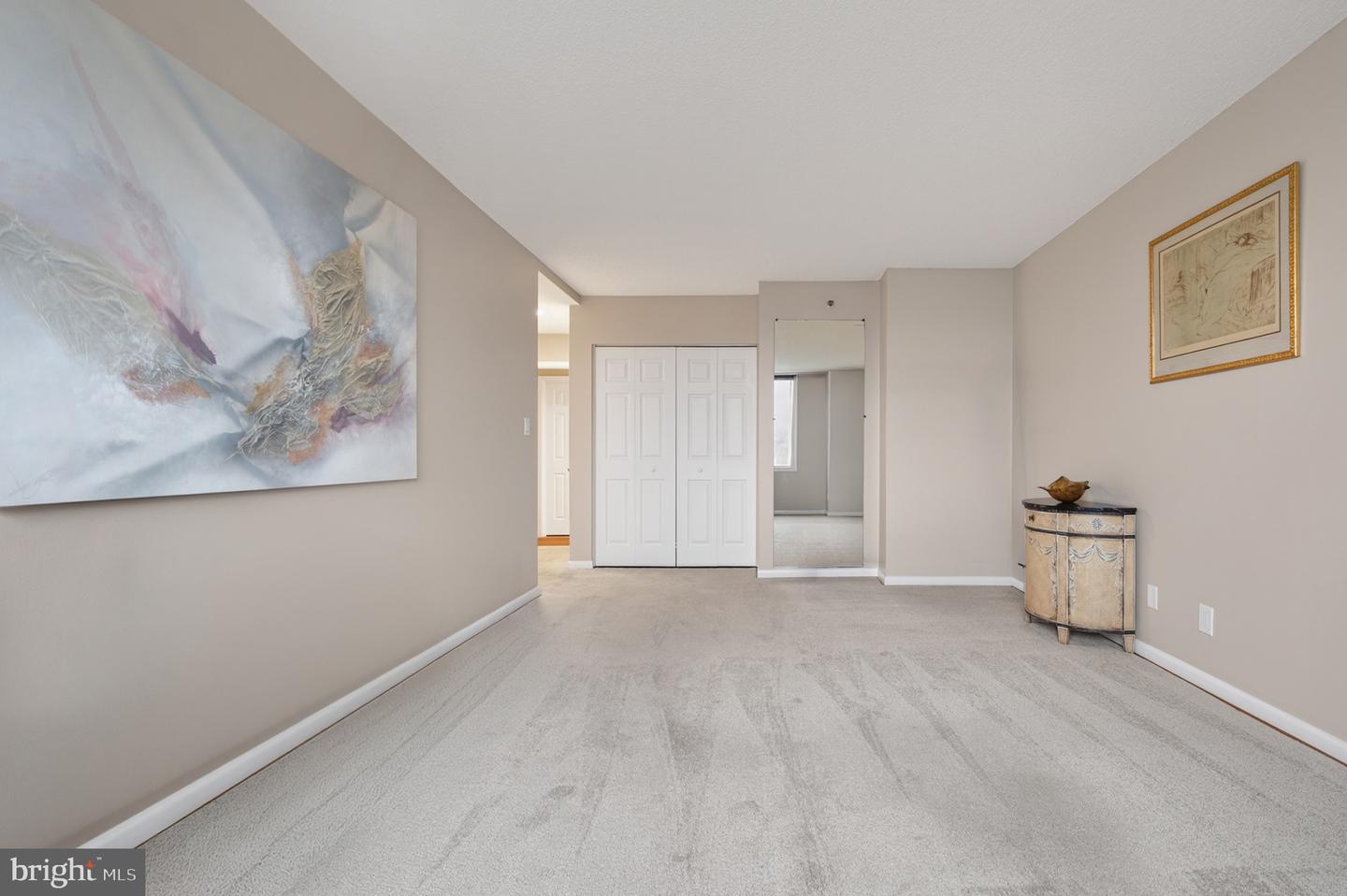 3709 S GEORGE MASON DR #406-E, FALLS CHURCH, Virginia 22041, 3 Bedrooms Bedrooms, ,2 BathroomsBathrooms,Residential,For sale,3709 S GEORGE MASON DR #406-E,VAFX2290104 MLS # VAFX2290104