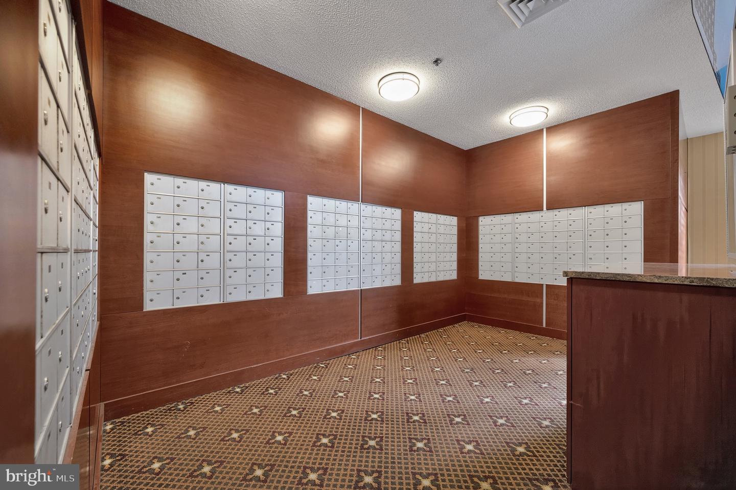 3709 S GEORGE MASON DR #406-E, FALLS CHURCH, Virginia 22041, 3 Bedrooms Bedrooms, ,2 BathroomsBathrooms,Residential,For sale,3709 S GEORGE MASON DR #406-E,VAFX2290104 MLS # VAFX2290104