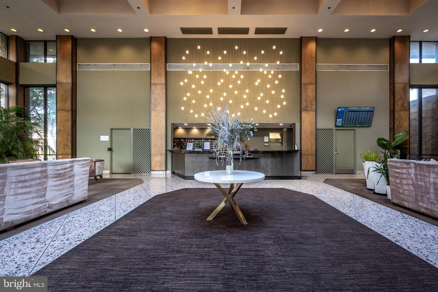 3709 S GEORGE MASON DR #406-E, FALLS CHURCH, Virginia 22041, 3 Bedrooms Bedrooms, ,2 BathroomsBathrooms,Residential,For sale,3709 S GEORGE MASON DR #406-E,VAFX2290104 MLS # VAFX2290104