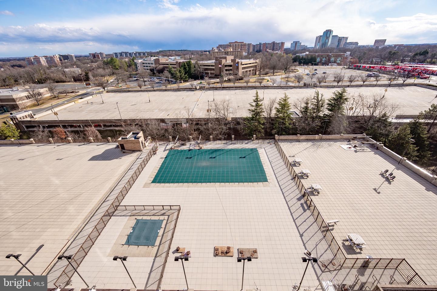 3709 S GEORGE MASON DR #406-E, FALLS CHURCH, Virginia 22041, 3 Bedrooms Bedrooms, ,2 BathroomsBathrooms,Residential,For sale,3709 S GEORGE MASON DR #406-E,VAFX2290104 MLS # VAFX2290104