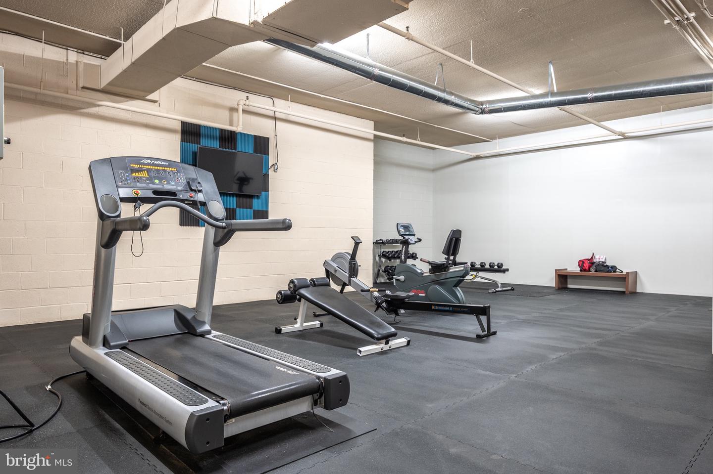 3709 S GEORGE MASON DR #406-E, FALLS CHURCH, Virginia 22041, 3 Bedrooms Bedrooms, ,2 BathroomsBathrooms,Residential,For sale,3709 S GEORGE MASON DR #406-E,VAFX2290104 MLS # VAFX2290104