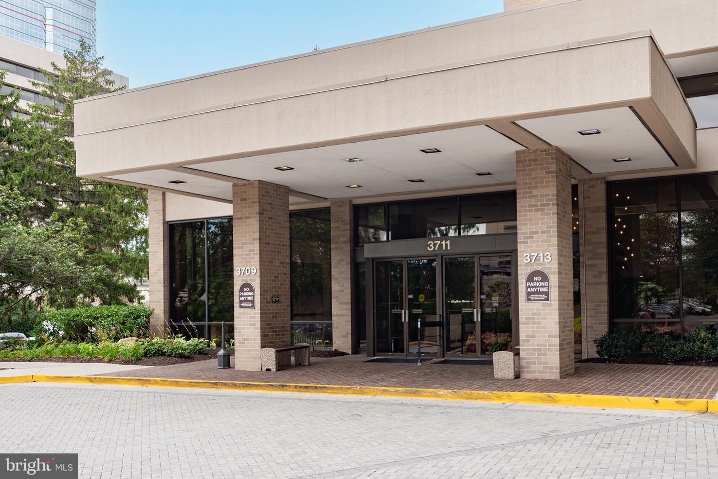 3709 S GEORGE MASON DR #406-E, FALLS CHURCH, Virginia 22041, 3 Bedrooms Bedrooms, ,2 BathroomsBathrooms,Residential,For sale,3709 S GEORGE MASON DR #406-E,VAFX2290104 MLS # VAFX2290104