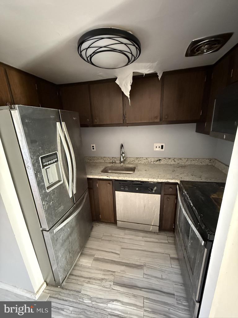 1231 N QUINN ST, ARLINGTON, Virginia 22209, 3 Bedrooms Bedrooms, ,1 BathroomBathrooms,Residential,For sale,1231 N QUINN ST,VAAR2068668 MLS # VAAR2068668