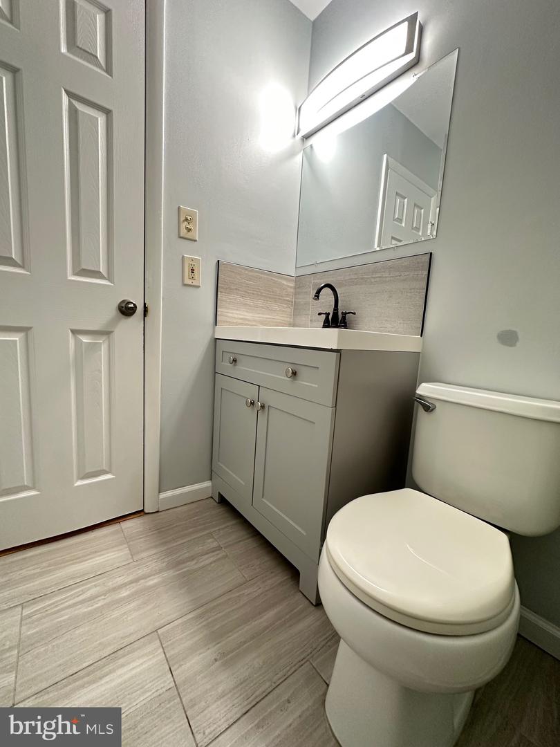 13280 POENER PL, HERNDON, Virginia 20170, 2 Bedrooms Bedrooms, ,1 BathroomBathrooms,Residential,For sale,13280 POENER PL,VAFX2290134 MLS # VAFX2290134