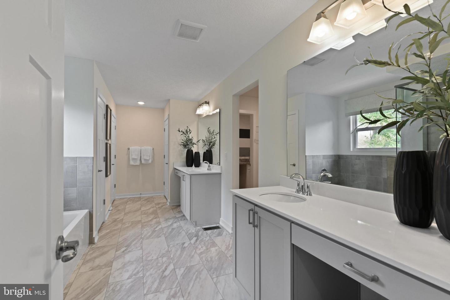 8 TIMBERIDGE DR, FREDERICKSBURG, Virginia 22406, 4 Bedrooms Bedrooms, ,3 BathroomsBathrooms,Residential,For sale,8 TIMBERIDGE DR,VAST2045946 MLS # VAST2045946