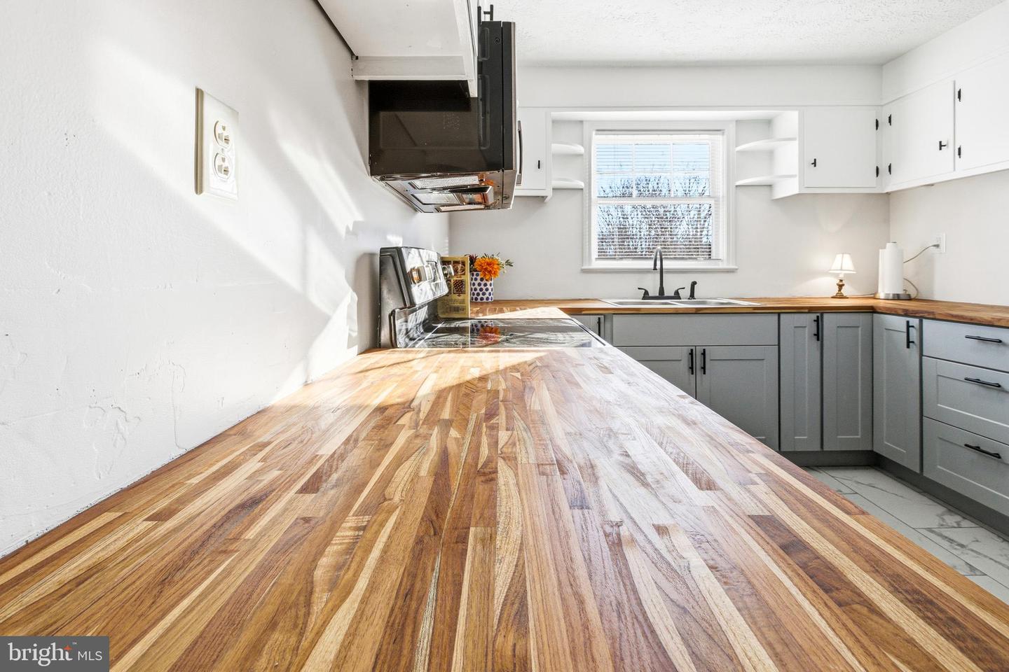 296 W MAIN ST, STANLEY, Virginia 22851, 2 Bedrooms Bedrooms, ,1 BathroomBathrooms,Residential,For sale,296 W MAIN ST,VAPA2006022 MLS # VAPA2006022