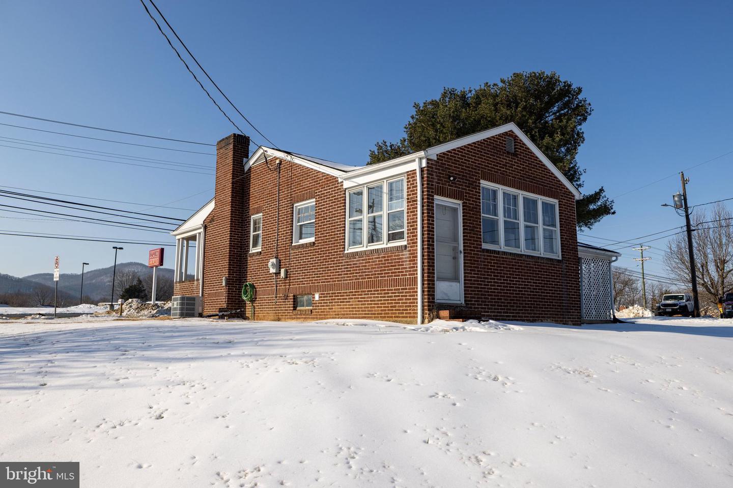 296 W MAIN ST, STANLEY, Virginia 22851, 2 Bedrooms Bedrooms, ,1 BathroomBathrooms,Residential,For sale,296 W MAIN ST,VAPA2006022 MLS # VAPA2006022