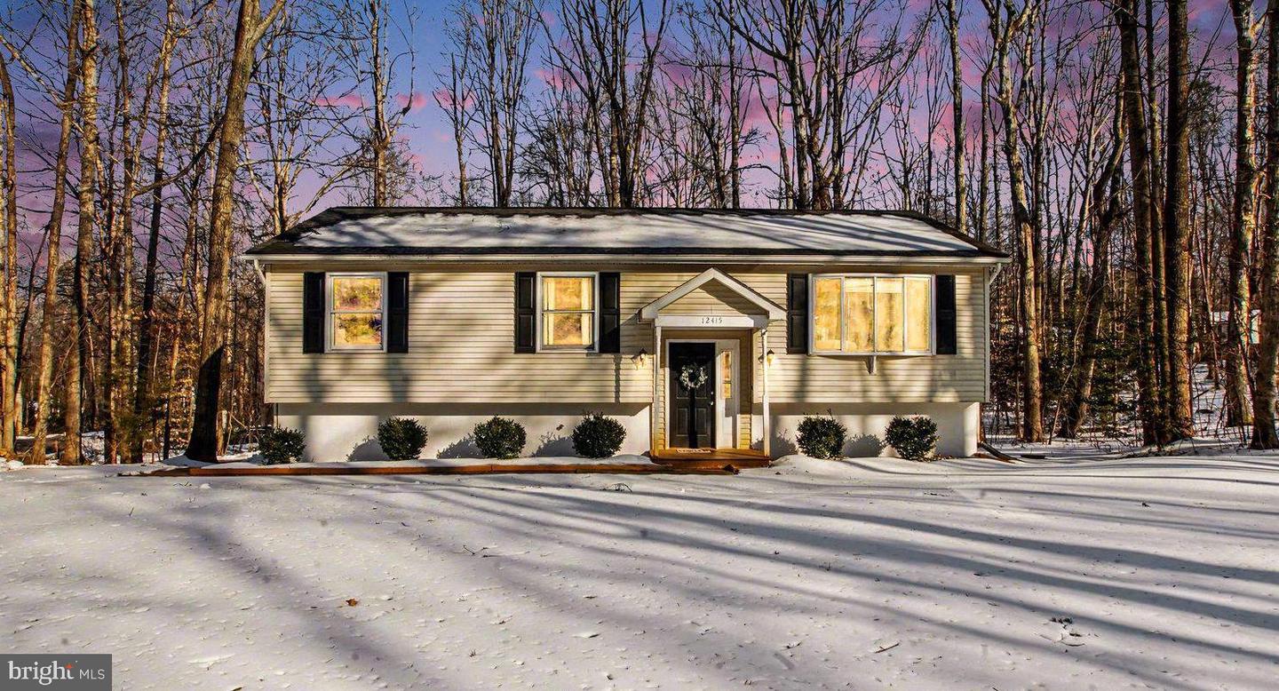 12415 QUARTER CHARGE DR, SPOTSYLVANIA, Virginia 22551, 4 Bedrooms Bedrooms, ,3 BathroomsBathrooms,Residential,For sale,12415 QUARTER CHARGE DR,VASP2039190 MLS # VASP2039190