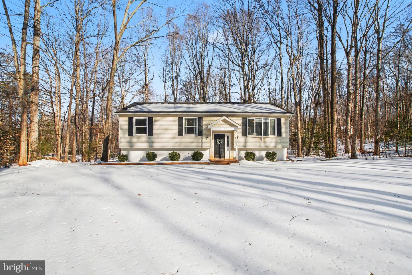 12415 QUARTER CHARGE DR, SPOTSYLVANIA, Virginia 22551, 4 Bedrooms Bedrooms, ,3 BathroomsBathrooms,Residential,For sale,12415 QUARTER CHARGE DR,VASP2039190 MLS # VASP2039190