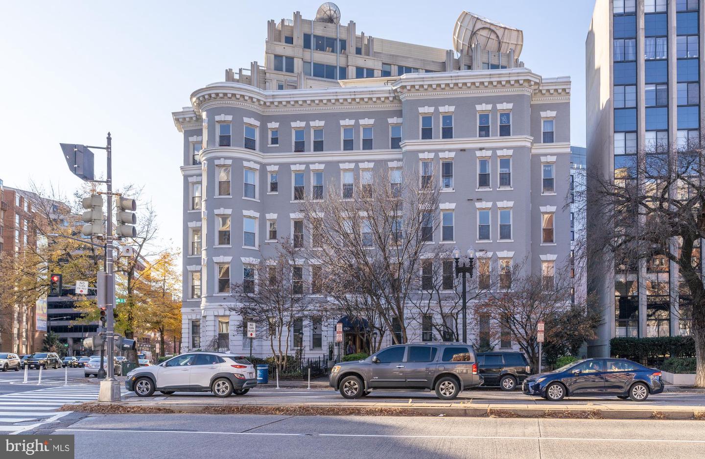 1300 MASSACHUSETTS AVE NW #302, WASHINGTON, District Of Columbia 20005, 1 Bedroom Bedrooms, 5 Rooms Rooms,1 BathroomBathrooms,Residential,For sale,1300 MASSACHUSETTS AVE NW #302,DCDC2245508 MLS # DCDC2245508