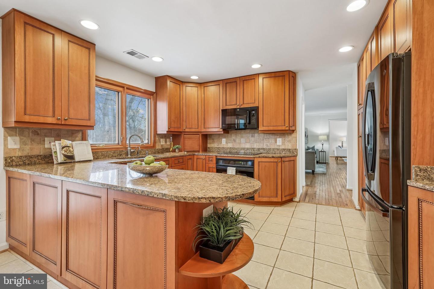 1326 STOURHEAD CT, HERNDON, Virginia 20170, 4 Bedrooms Bedrooms, ,3 BathroomsBathrooms,Residential,For sale,1326 STOURHEAD CT,VAFX2290252 MLS # VAFX2290252