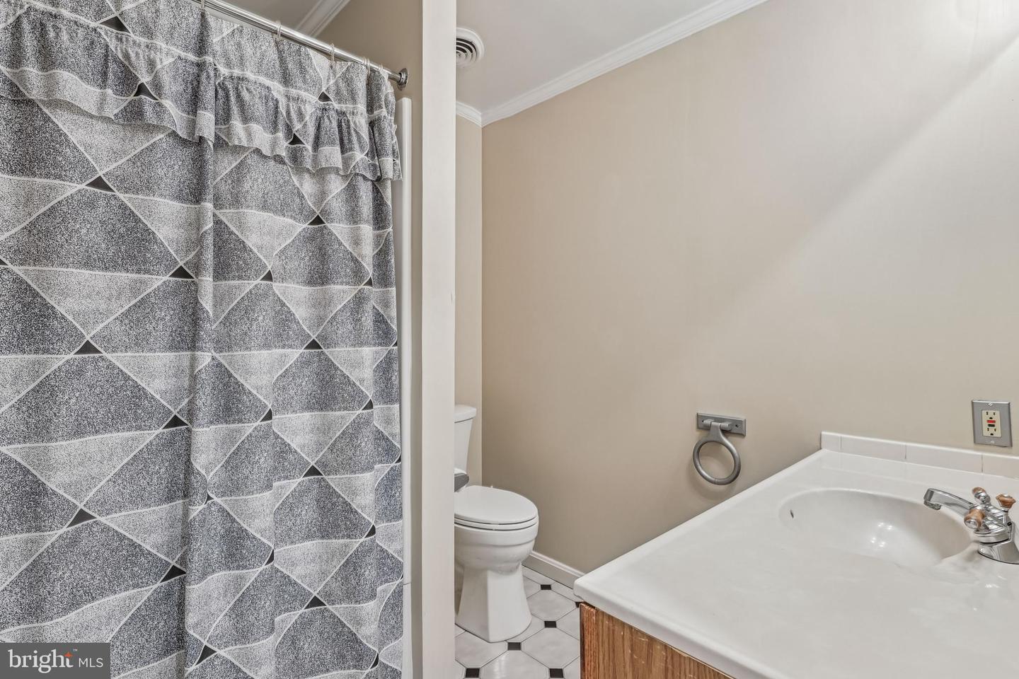 1326 STOURHEAD CT, HERNDON, Virginia 20170, 4 Bedrooms Bedrooms, ,3 BathroomsBathrooms,Residential,For sale,1326 STOURHEAD CT,VAFX2290252 MLS # VAFX2290252