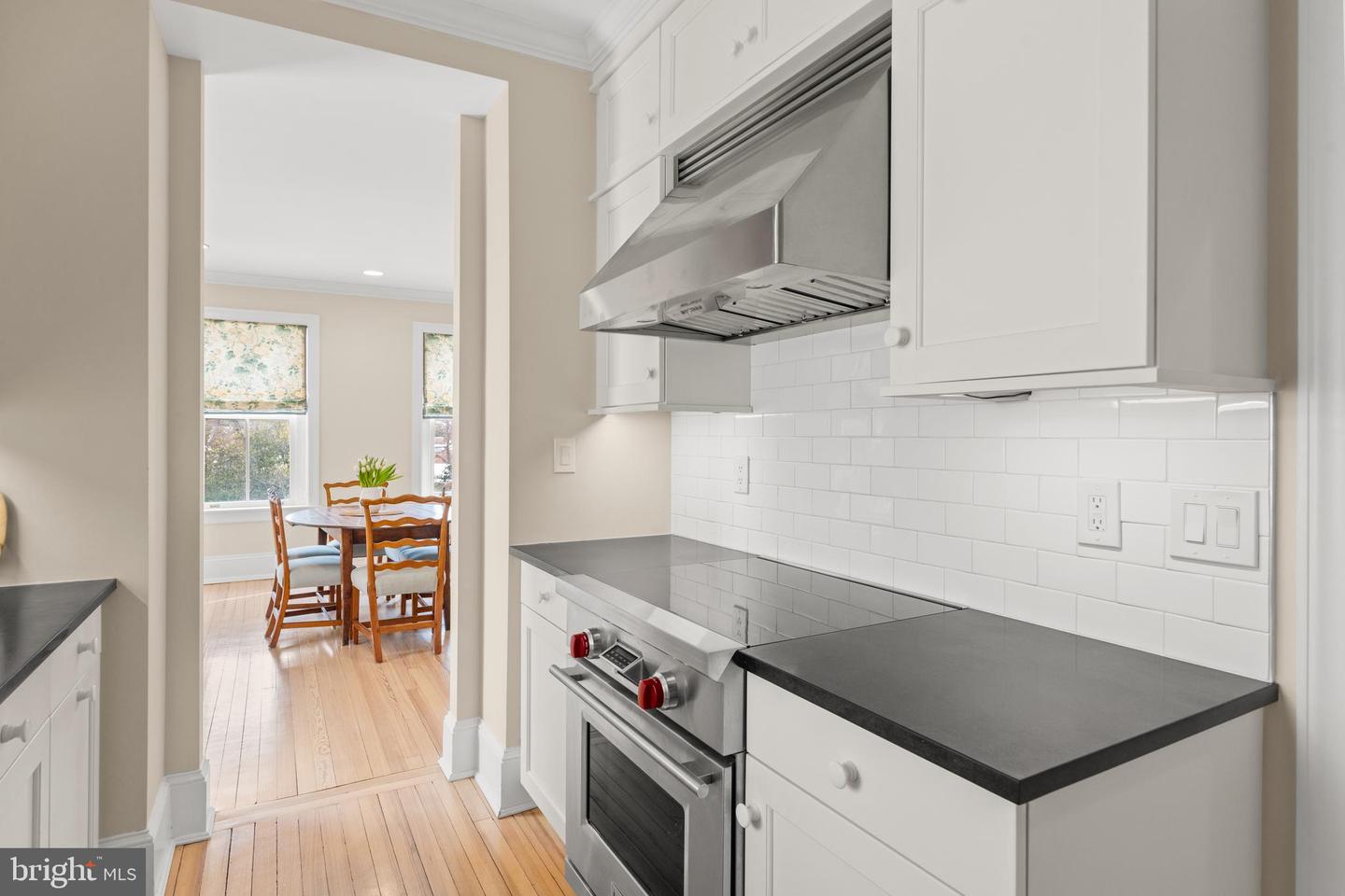 1657 31ST ST NW #206, WASHINGTON, District Of Columbia 20007, 2 Bedrooms Bedrooms, 6 Rooms Rooms,2 BathroomsBathrooms,Residential,For sale,1657 31ST ST NW #206,DCDC2245562 MLS # DCDC2245562