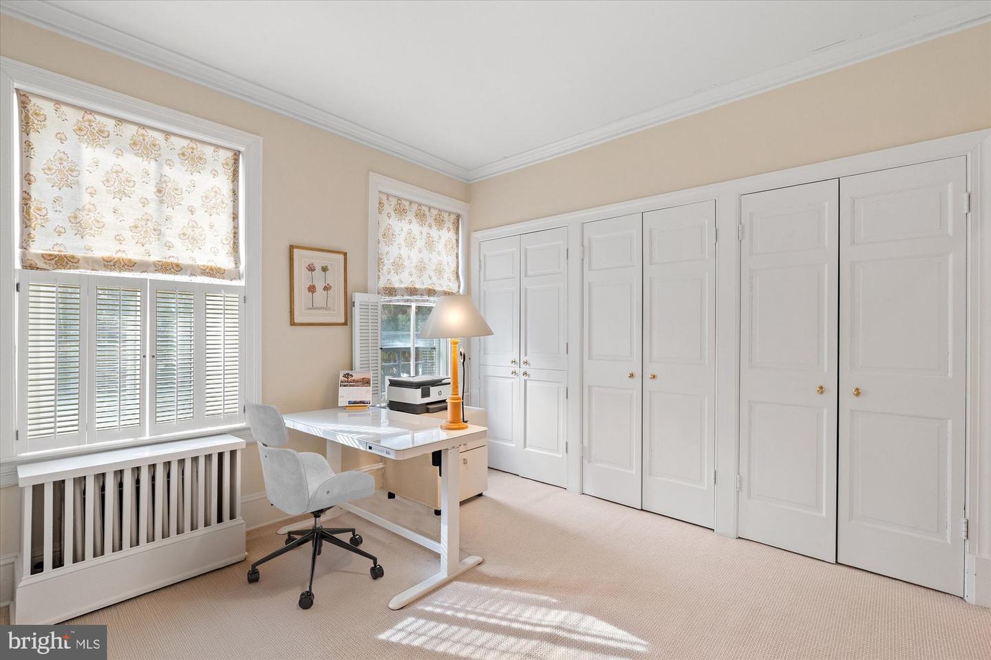 1657 31ST ST NW #206, WASHINGTON, District Of Columbia 20007, 2 Bedrooms Bedrooms, 6 Rooms Rooms,2 BathroomsBathrooms,Residential,For sale,1657 31ST ST NW #206,DCDC2245562 MLS # DCDC2245562