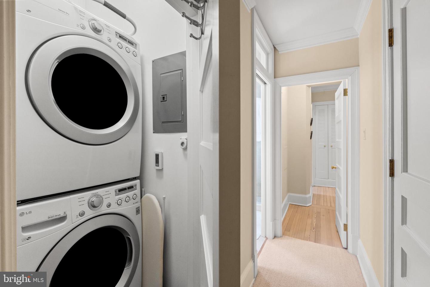 1657 31ST ST NW #206, WASHINGTON, District Of Columbia 20007, 2 Bedrooms Bedrooms, 6 Rooms Rooms,2 BathroomsBathrooms,Residential,For sale,1657 31ST ST NW #206,DCDC2245562 MLS # DCDC2245562